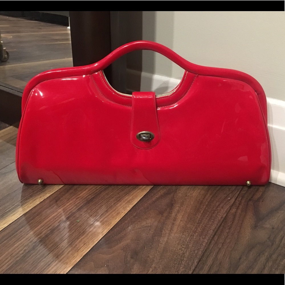 Red patent leather vintage purse/clutch.